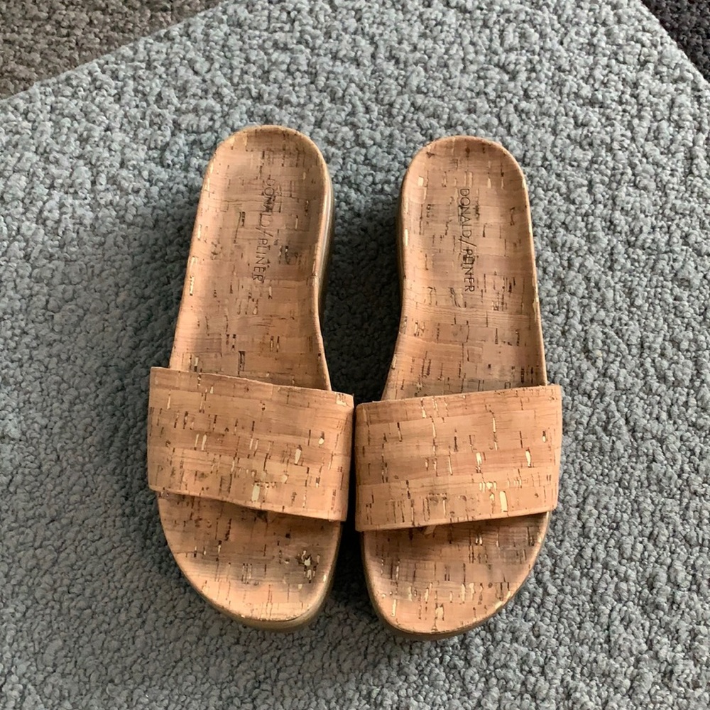 Donald Pliner cork low wedges